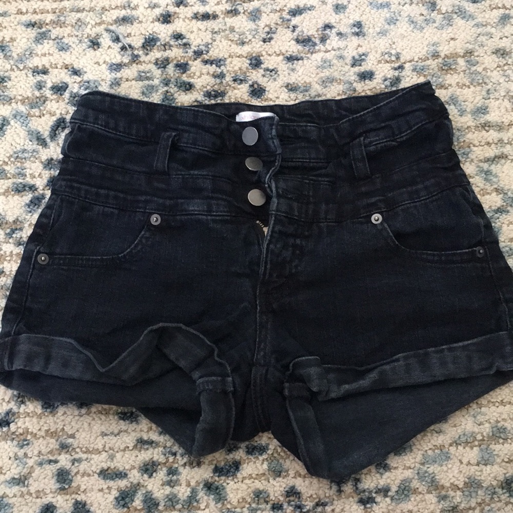 High Waisted black shorts
